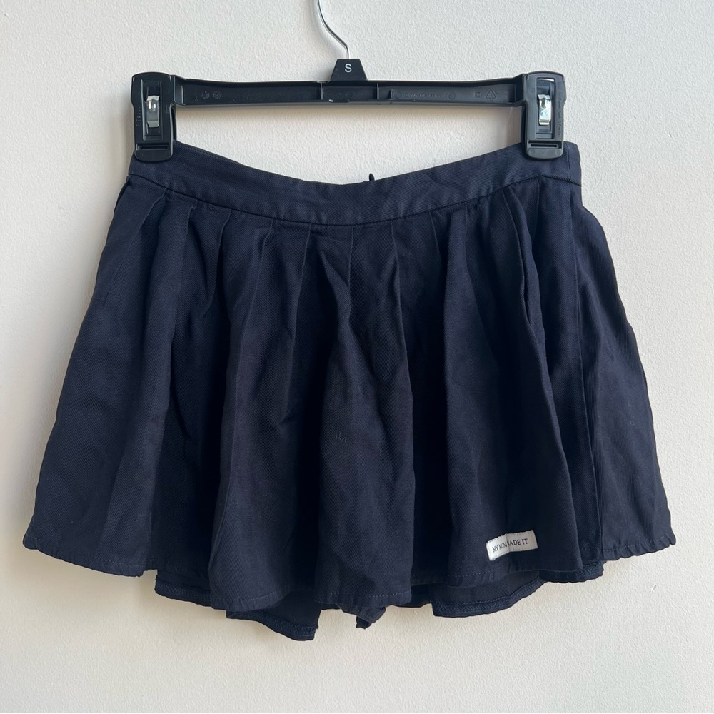 My Mum Made It Black Pleated Mini Skort